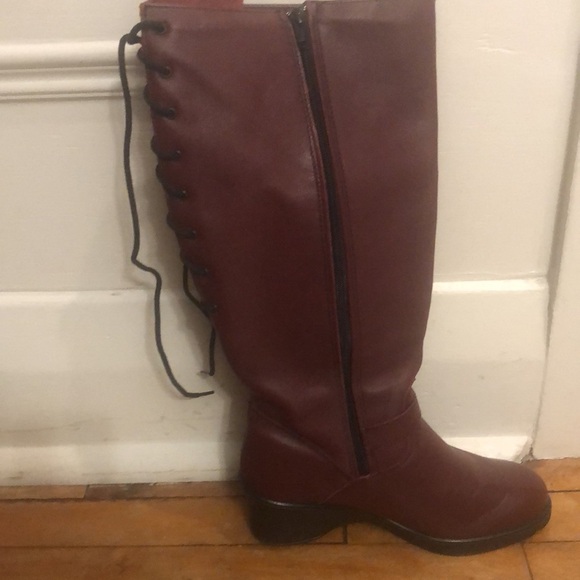 ***Canadian** Martino Burgundy tall boots with lace up calves and wedge heel - Picture 10 of 11